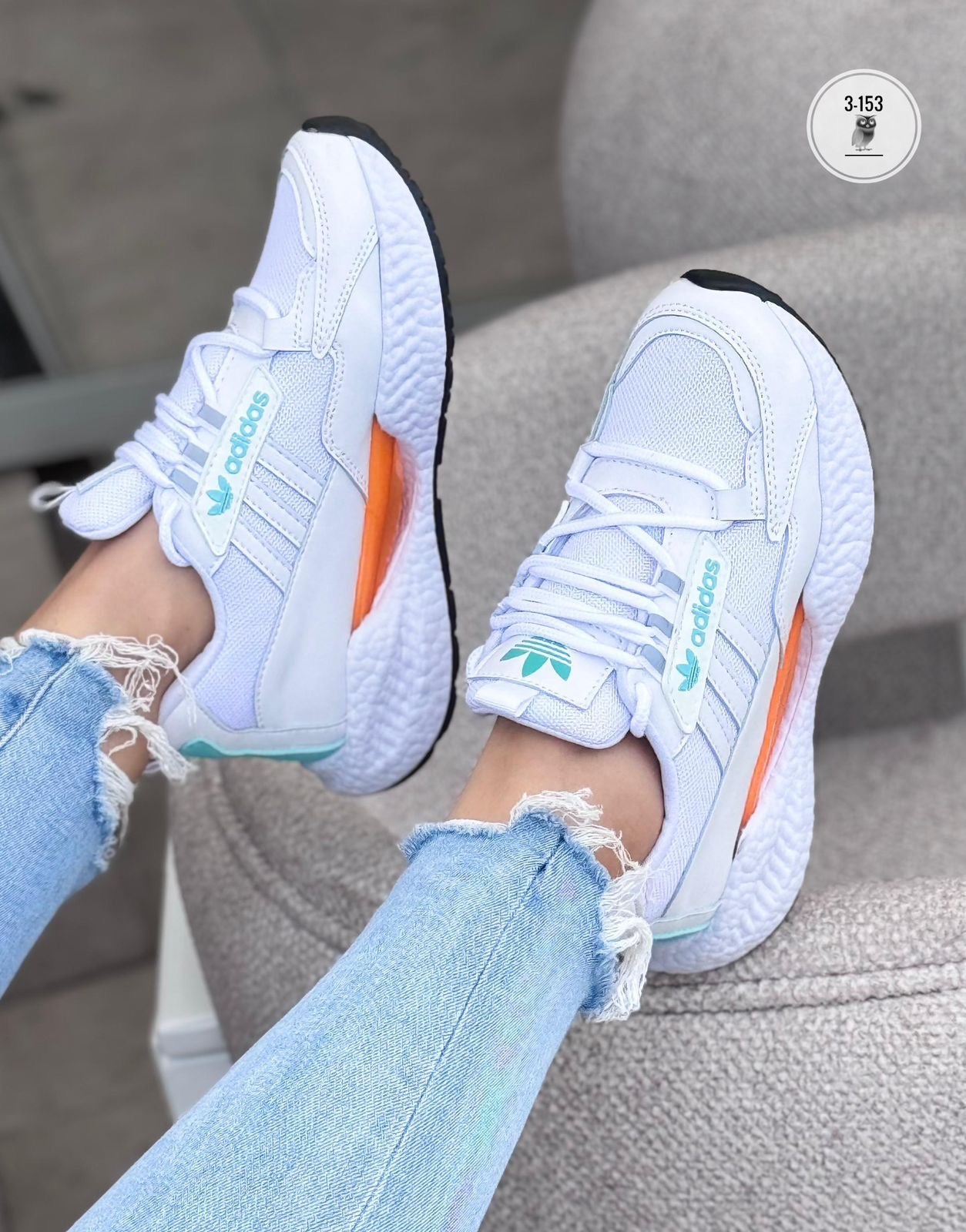 ADIDAS TIPO DEPORTIVO