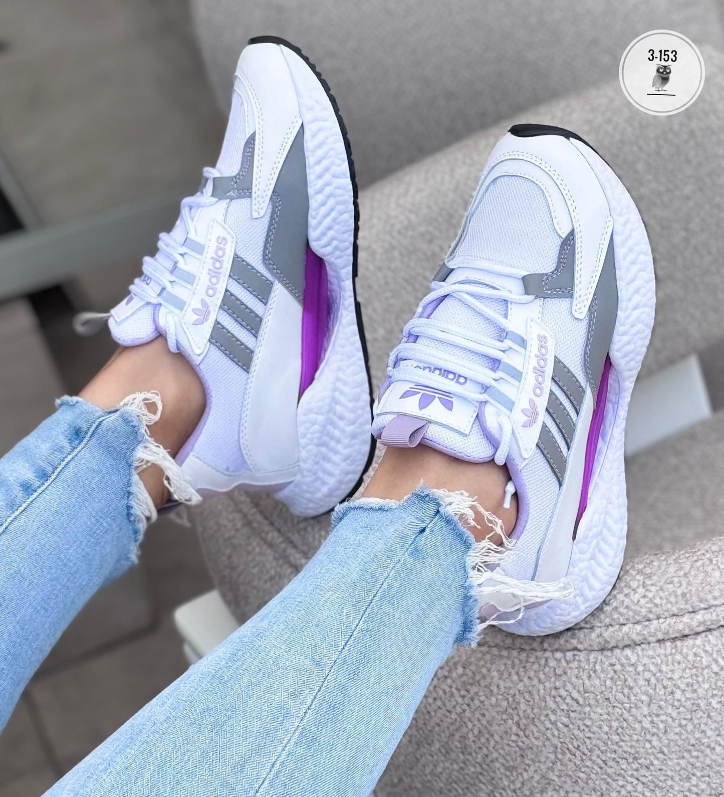 ADIDAS TIPO DEPORTIVO